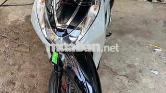 cần bán xe sh mode 2024 odo 2.000km