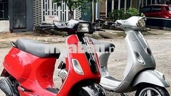 1 Cặp vespa S125 3V và vespa Lx125 Fi