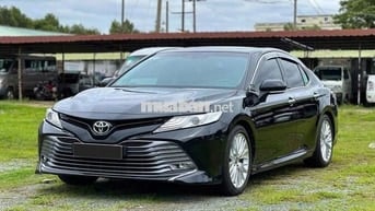 Toyota Camry 2.5Q 2020 nhập thái, màu đen