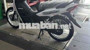 cần bán gấp để lên đời xe