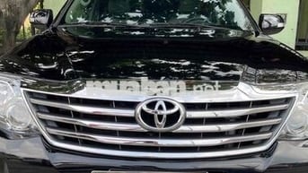 Toyota Fortuner 2014 2.7V 4x4 AT - 104000 km