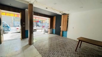  Mặt Tiền Hoàng Hoa Thám Ngang 7m 2 Tầng Gần chợ cây Quéo- trường THPT