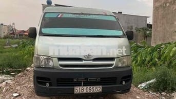 Toyota Hiace 2005 - 10000 km