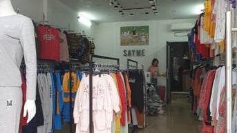 Cho thuê nhà nguyên căn mặt đường Ngô Gia Tư để làm cửa hàng và ở