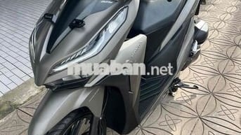 Vario 150 đời 2020 bỏ mẫu màu vàng cát.