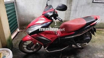 Xe Air Blade 125cc đang sử dụng hàng ngày