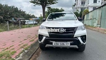 Toyota Fortuner dầu 2020 2.4G 4x2 MT - 86 km
