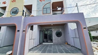 Bán Nhà đẹp 1 trệt 1 lầu Tân Vạn 3pn  xây mới 100% chìa khoá trao tay 
