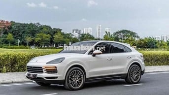 Cayenne Coupe Model 2023 màu trắng nt đỏ siêu đẹp
