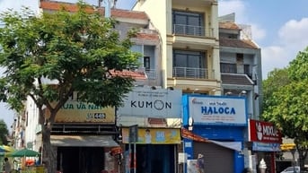 Bán nhà mặt tiền Lê Văn Việt Quận 9 kề bên Công Viên giá 24 tỷ
