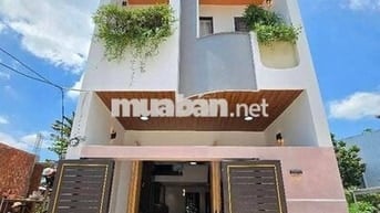 CHÍNH CHỦ BÁN CĂN 2 LẦU ĐANG CHO THUÊ GIÁ 16TR SHR BÌNH CHÁNH