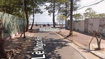 Mặt Tiền Cách Biển Bãi Trước  Vài Phút đi bộ ngang8,5m có  CCQH