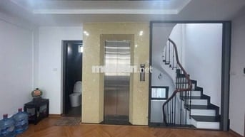 Chính chủ đang cần bán nhà 5t,44m tại Nguyễn Viết Xuân,HĐ,t/máy chỉ 9t