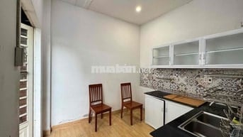Nhà nguyên căn 4 phòng ngủ, căn góc mặt tiền hẻm 8m
