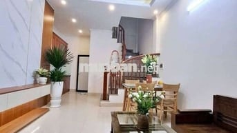 BÁN NHÀ THẠCH BÀN 30M2 XÂY 5 TẦNG 3 NGỦ TẶNG FULL NỘI THẤT , Ở SƯỚNG