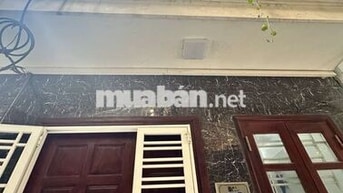 BÁN NHÀ GIA QUẤT 31M2 XÂY 5 TẦNG 3 NGỦ FULL NỘI THẤT GẦN Ô TÔ TRÁNH