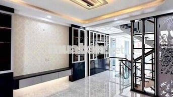 siêu phẩm ở Bình Tân, 4,5 tấm, có sân thượng, 4PN, đường 7m, giá TL
