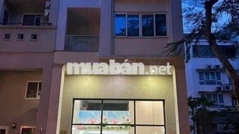 Nhà phố liền kề giá tốt khu phố Hưng Gia 1, Phú Mỹ Hưng, Quận 7