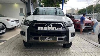 Toyota Hilux 2024 Adventure 2.8L 4x4 AT - 15000 km