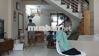 nhà đẹp 1 lầu 2pn 2wc có nội thất d42 gần chợ hiệp bình