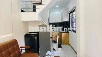 NHÀ CÓ LẦU 2TỶ MTKD NGUYỄN VĂN LƯỢNG SHR CẠNH LOTTE MART XE HƠI ĐẬU .