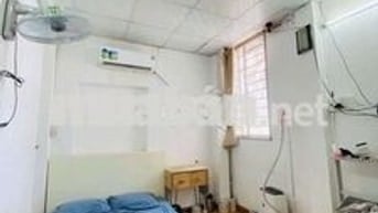 NHÀ 30,5M2 1 TRỆT 1 LẦU NỘI THẤT ĐẦY ĐỦ HẺM 1832 HUỲNH TẤN PHÁT
