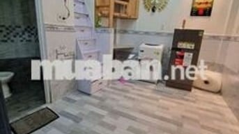 Bán nhà ko quy hoạch ko lộ giới cách hẻm xe hơi 50 m khu vip q4