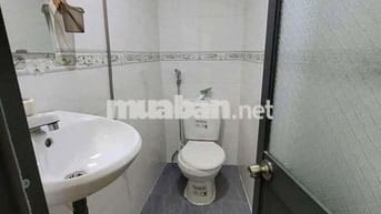 Nhà 2 tầng Hải Phòng thông Điện Biên Phủ sau lưng Nguyễn Kim