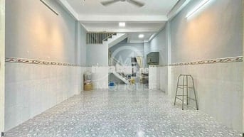 NHÀ NGUYÊN CĂN 90m2 2PN 2WC BAN CÔNG NGAY LẠC LONG QUÂN GIÁP Q10