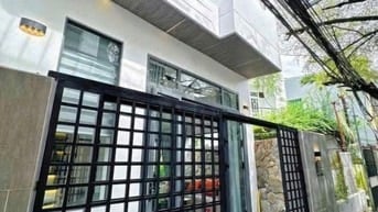 🏡 BÁN NHÀ 2 TẦNG – KIỆT 38 BÀU HẠC 1, GẦN CẦU RỒNG