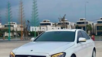 Mercedes Benz E250 MODEL 2018 Biển SG Full ls Hãng