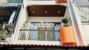 Tôi cần bán nhà gần đường Trần Xuân Soạn, Quận 7. Giá 5Tỷ450/ 4,2x10m.