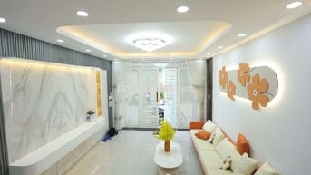 Nhà phố Quận 7 – Sổ hồng riêng, hẻm xe hơi, gần trung tâm, giá 7.5 tỷ