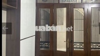 nhà riêng 27m 2, 5 tầng, phố Tân Mai; 9 triệu/ tháng, an ninh tốt