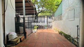 Nhà cấp 4 DT 120m2 gần đường Tô Vĩnh Diện, Vincom Thủ Đức