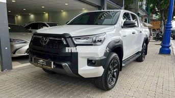 Toyota Hilux 2.8Q adventure model 2025
