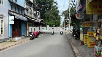 BÁN NHÀ ĐƯỜNG NHỰA 8M,3 TẦNG,NHỈNH 3 TỶ,GIÁP KÊNH THAM LƯƠNG