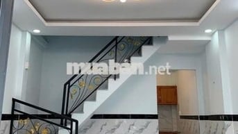 BÁN NHÀ LẦU 4x8m, 2PN TẠI XUÂN THỚI THƯỢNG, HÓC MÔN