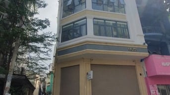 Nhà 38 rần Khắc Chân, Q1. DT 8x15m, Hầm, Trệt, 3 lầu, thang máy, 90tr