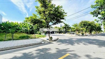 Bán lô góc Phan Tốn 7m5 - Đồng Phước Huyến 5m5 , thông Võ Chí Công