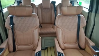 Bán xe Ford Tourneo độ Limousin