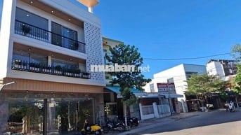 BÁN NHÀ PHỐ KINH DOANH FULL NỘI THẤT DTSD 330m2