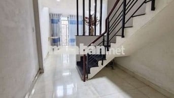 Cho thuê nhà lầu hẻm thông xe tải