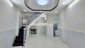 Bán gấp nhà 4x10 hẻm ngắn Nguyễn Ảnh Thủ, ngay ngã 4 giao Phan Văn Hớn