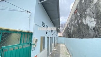 Bán nhà C4 sẵn 4P kinh doanh. 94m2 Đất, SHR, ngang 7m. Giá ~60tr/m2