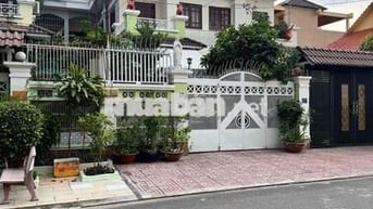 Bán Biệt thự 6x24m 1 lầu + áp mái