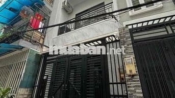 CHDV KẾ BÊN ĐH HUTECH - P25 BÌNH THẠNH - HXH - 4 TẦNG - 4 PHÒNG ĐẸP FU