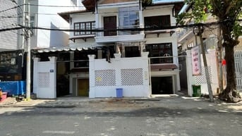 Bán Villa Phố 24/1-3 Hoàng Dư Khương .DT: 14 x 20m, hầm, 2 lầu, ST