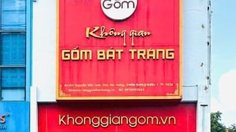 Cho thuê , 300 m2, 021 Nguyễn Văn Linh, Quận 7 (66tr ) Hoa hồng 1 T