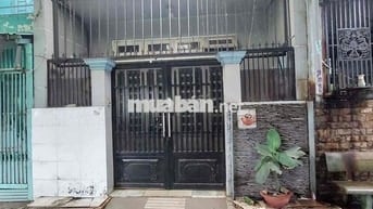 Nhà Sạch DT 110m2 1Trệt 1Lầu 2Pn 2Wc Sân Xe Máy Gần Cầu Bến Phân